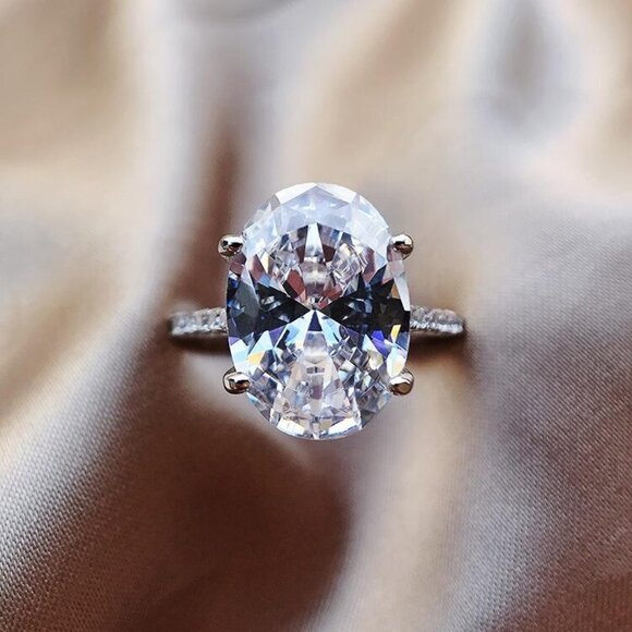 💥Crystal Pure Big Oval Zircon Thin Wedding Clear Rings for Women,MARR9177 - Picture 3 of 7